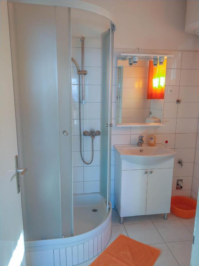 Apartman Riva K พอดโกรา ภายนอก รูปภาพ