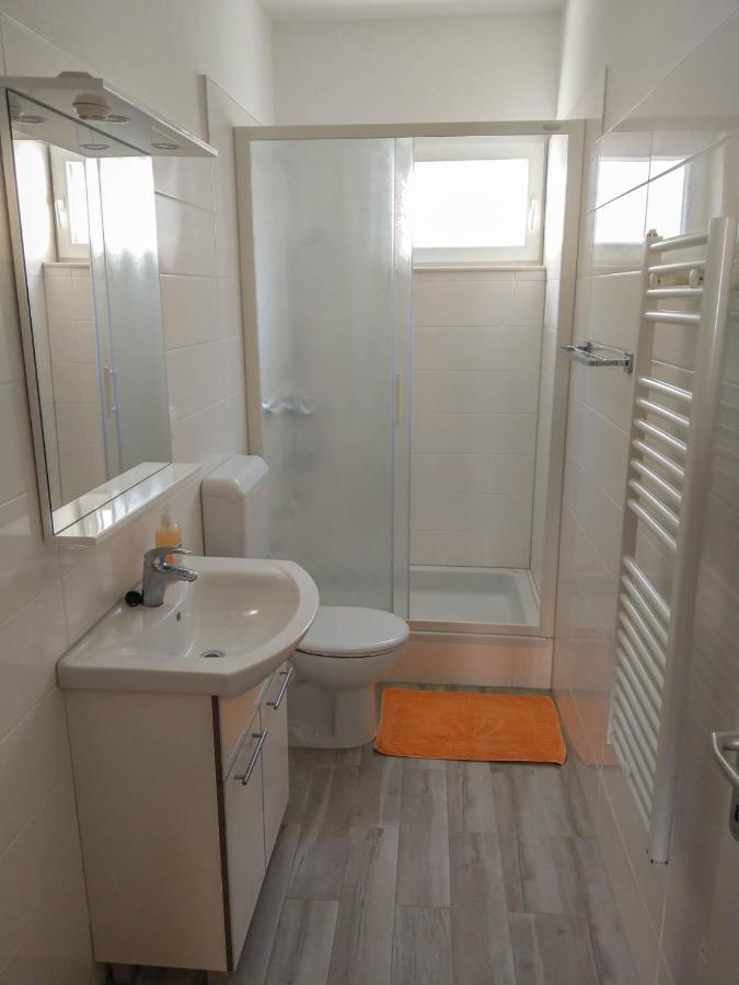 Apartman Riva K พอดโกรา ภายนอก รูปภาพ